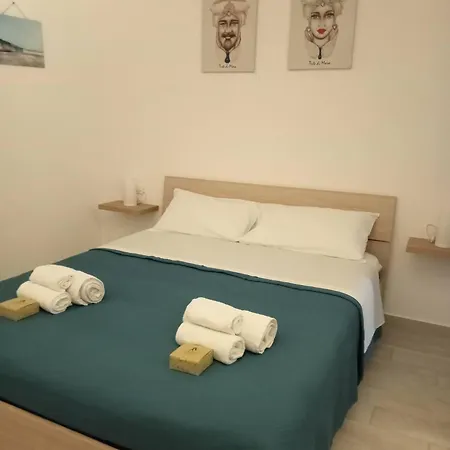 F&m Relax Noto Marina Bed & Breakfast *