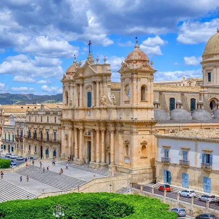 F&m Relax Noto Marina Bed & Breakfast Lido di Noto